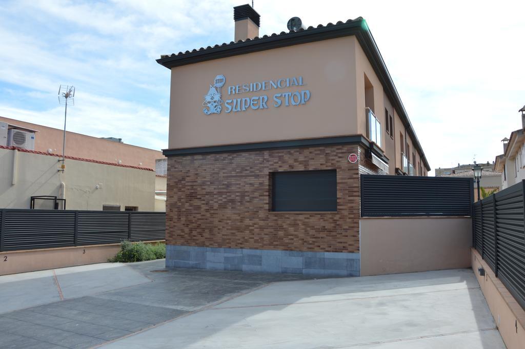 Residencial Super Stop Cases Torre Valentina Сант-Антоні-ді-Калонже Екстер'єр фото